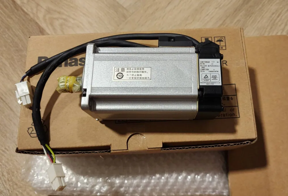 MHMD042P1U SERVO MOTOR